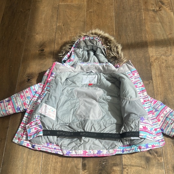 Girls Spyder Ski Jacket - Picture 4 of 6